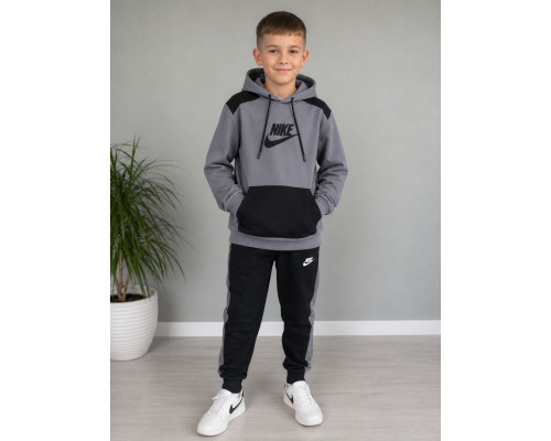 Спортивна кофта (худі) для хлопчика Nike